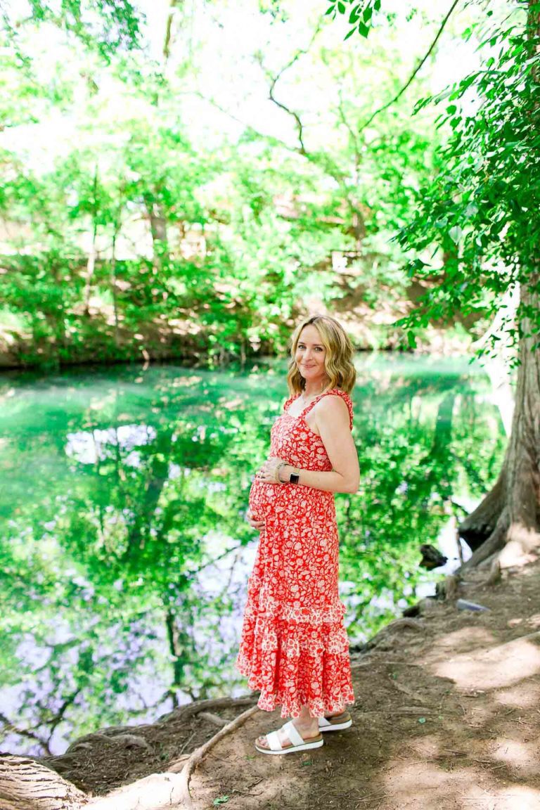 Maternity photo in Wimberley