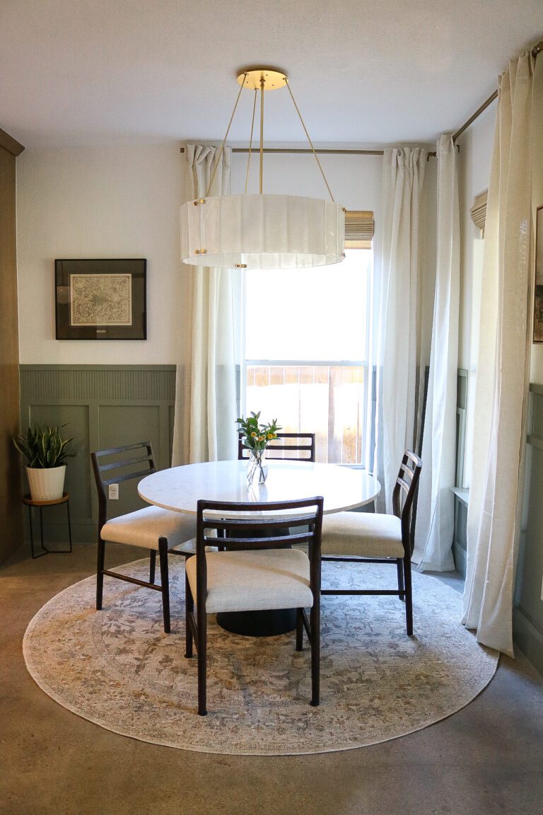 cozy bistro breakfast nook